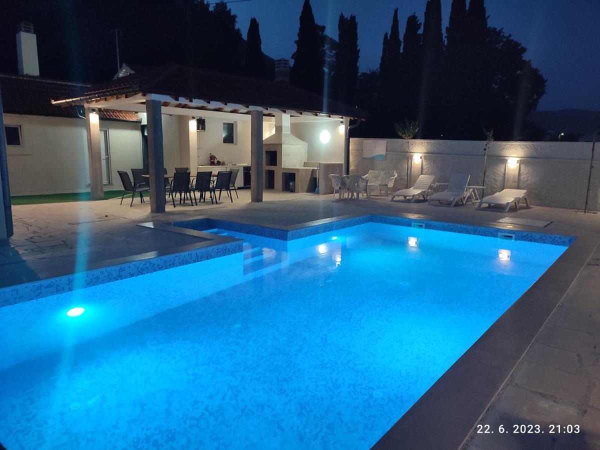Villa Jelena เทรบินเย ภายนอก รูปภาพ