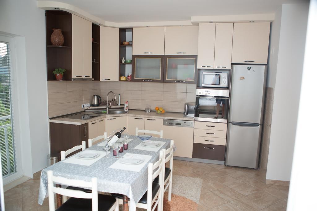 Villa Jelena เทรบินเย ภายนอก รูปภาพ