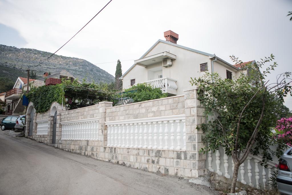Villa Jelena เทรบินเย ภายนอก รูปภาพ
