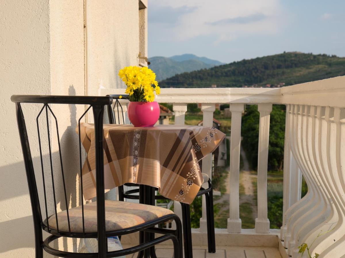 Villa Jelena เทรบินเย ห้อง รูปภาพ